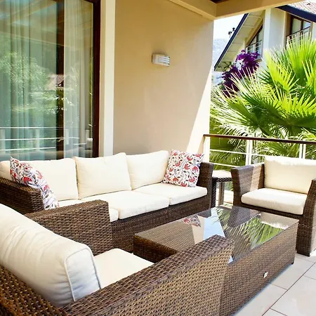 Aquamarine Terace Suite *